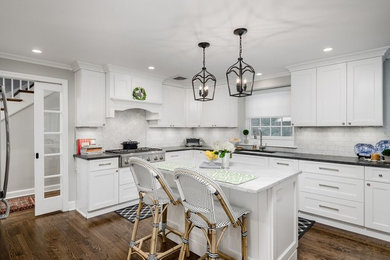 Inspiration for a modern kitchen remodel in Philadelphia