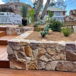 Ranch Irregular Walling / Sandstone Cladding - Wall Cladding & Stone Veneer