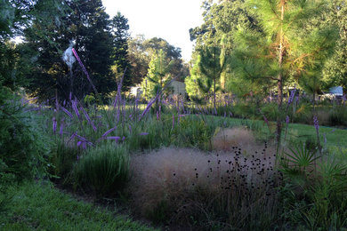 Inspiration for a craftsman landscaping in Tampa.