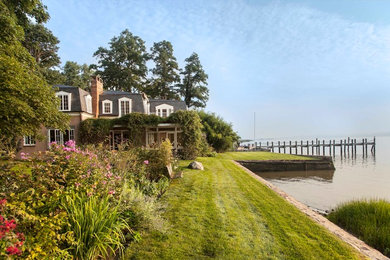 Photo of a traditional side yard landscaping in New York for summer.