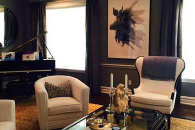 Example of a transitional living room design in New York