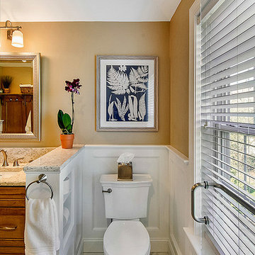 Clutter Free Master Bath