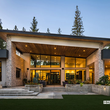 Custom Contemporary Patio