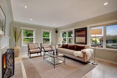 Arts and crafts living room photo in Seattle