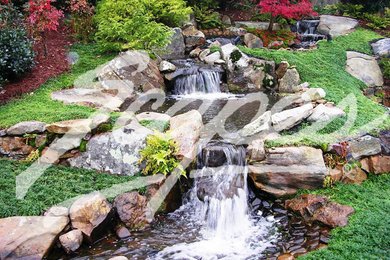 Inspiration for a traditional landscaping in Atlanta.