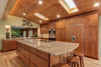 Transitional kitchen photo in New York