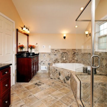 Luxurious Bathroom Design Includes Exquisite Tile Work