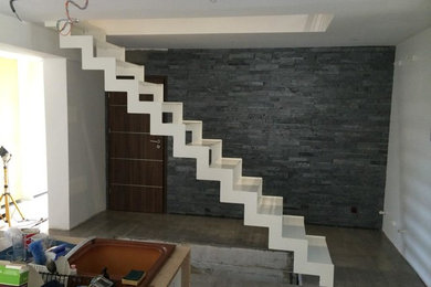 This is an example of a modern staircase in Dijon.