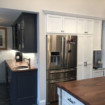 Custom kitchen shaker door style, full overlay Artic white