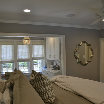 Master Bedroom/Alcove