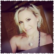 Elizabeth Evansek's photo