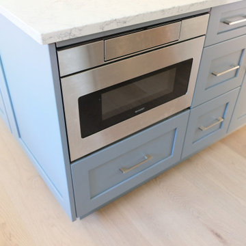 Transitional Kitchen in Lynn Valley