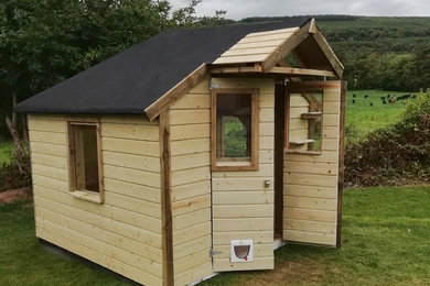 Bespoke garden building project - custom garden cabin with cat shelter
