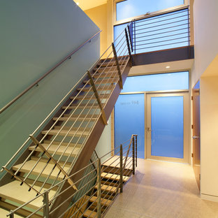 Новые идеи обустройства дома: прихожая в стиле модернизм с полом из терраццо