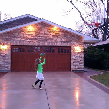 Marc Z's Pro Dunk Silver Basketball System on a 39x22 in Des Plaines, IL