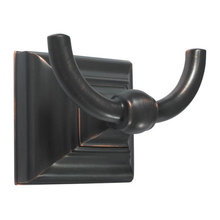 Main Floor Bath - Hooks