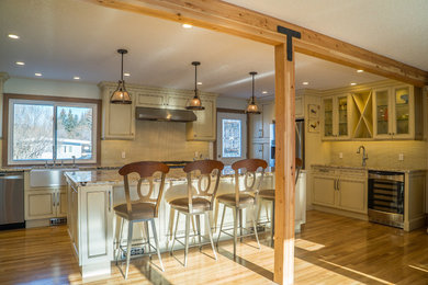 Inspiration for a cottage kitchen remodel in Calgary