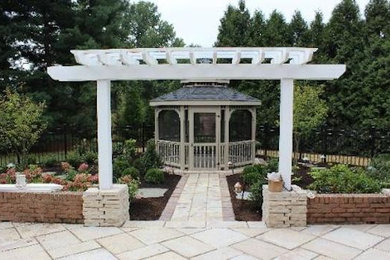 Inspiration for a landscaping in Cleveland.