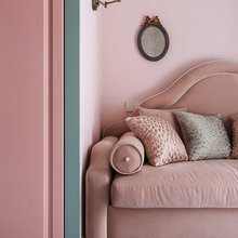 Teah's room