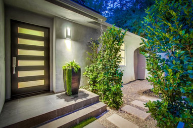 Entryway photo in Los Angeles