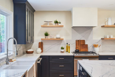Example of a kitchen design in Boston