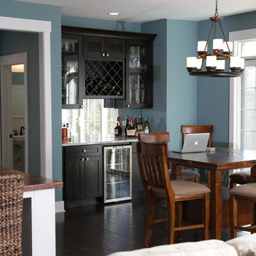 Craftsman Informal Dining