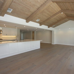 4611 NE 25th Ave - Products