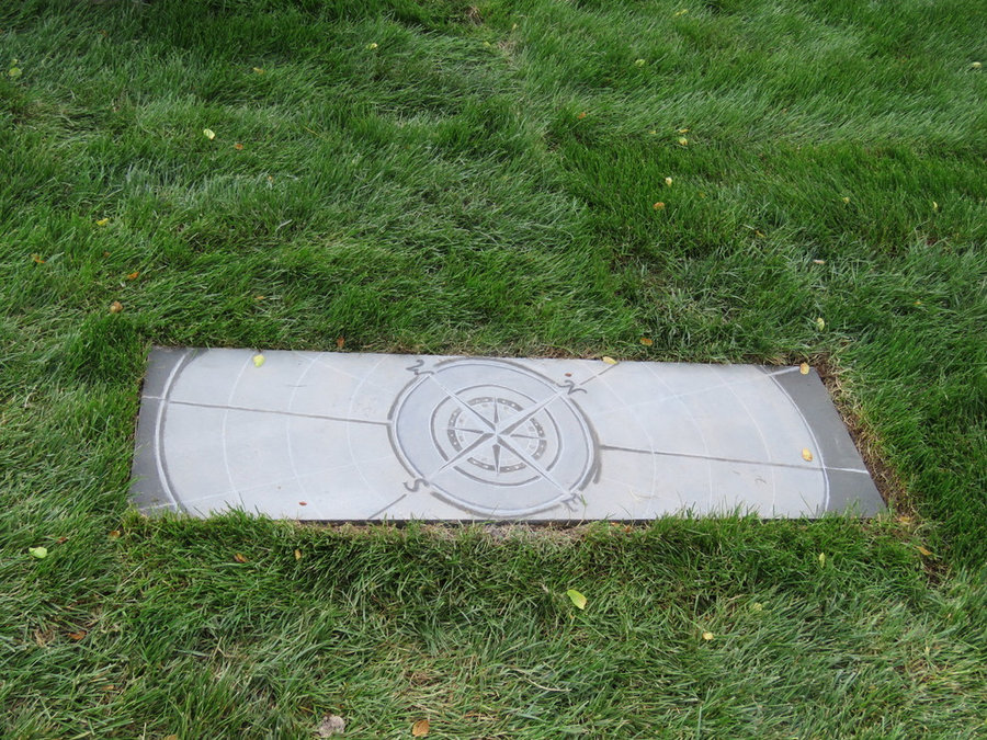 Bluestone carving - True North Garden Paver