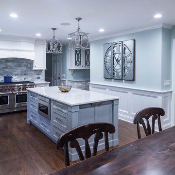 Large Island with Inset Microwave