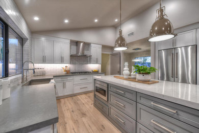 Kitchen - kitchen idea in Phoenix