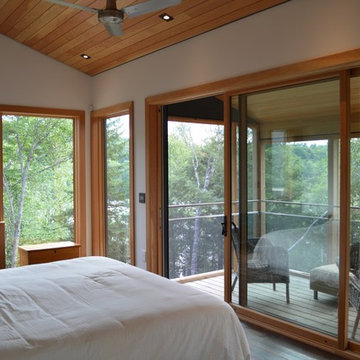 Four Season Cottage near Haliburton
