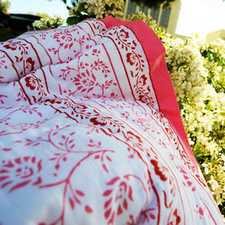 Pink Quilt Bedding - Bedroom Products