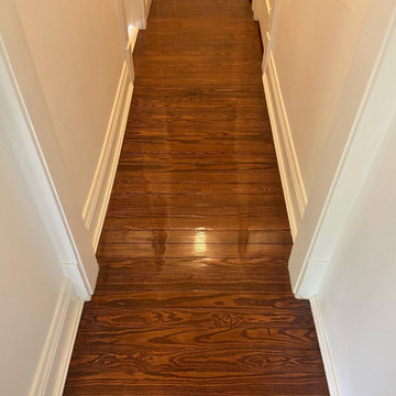 Red Oak - Hallway