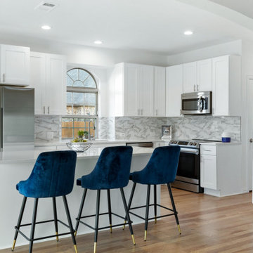 Massive Modern Staging - Red Oak