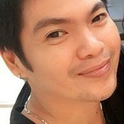 Arvin Carciller's photo