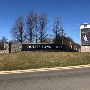 Dulles Town Center Granite Face and Stone and Pylon Sign