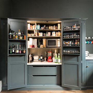 The Bloomsbury WC1 Kitchen by deVOL