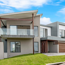 Wide Frontage