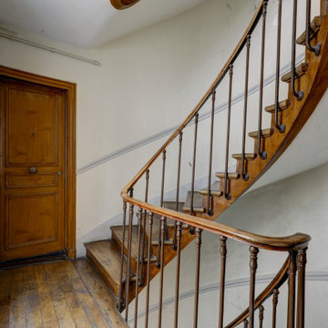 The classic Parisian entrance