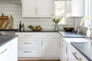 Example of a kitchen design in Other