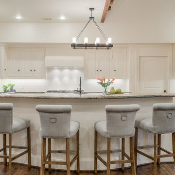 Color Consultation and luxury Vacant Home Staging