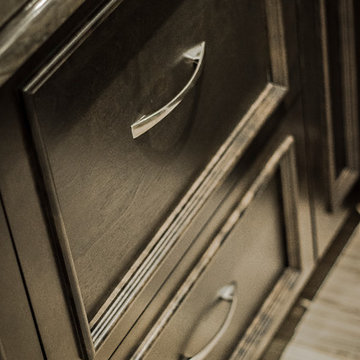 Classic Dark wood bar