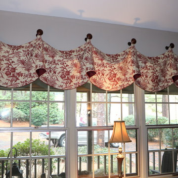 Stylish Cottage Valence
