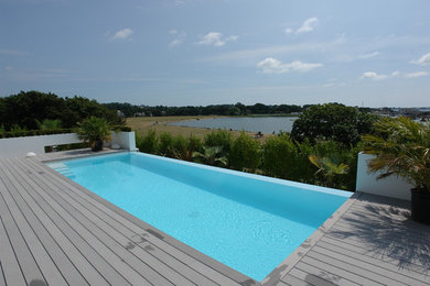 This is an example of a swimming pool in Dorset.