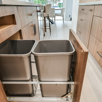 Modern Kitchen at Harbour Pointe