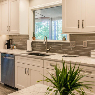 MODERN KITCHEN REMODELING