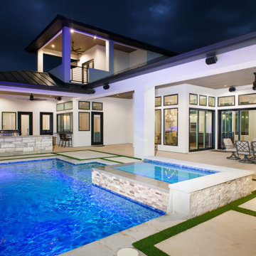 Modern: 4,950 ft², 4 BR/4 BA/2 ST home