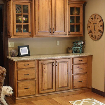 Rustic Beech in Cinnamon Stain with Black Glaze