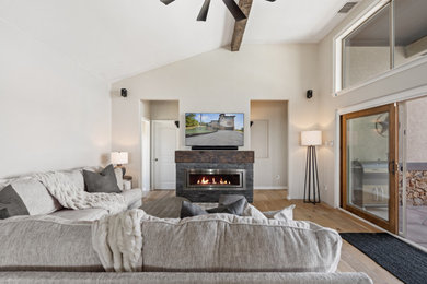 Living room photo in Orange County