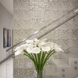 Priv&eacute; Model Unit - Artificial Flower Arrangements